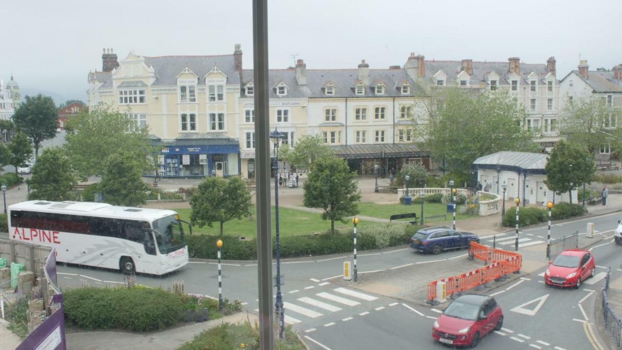 The Broadway Hotel Llandudno Kültér fotó